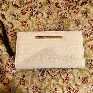 Betsey Johnson Stylish Cream Skull Embossed Clutch